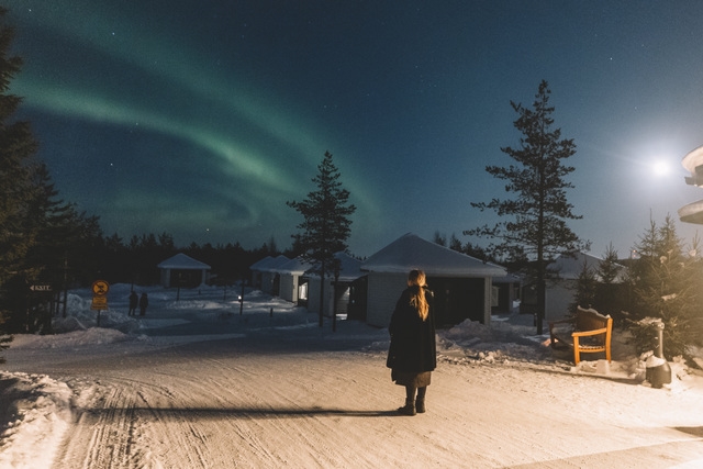 Fiaba e feste al Santa's Rovaniemi - volo incluso