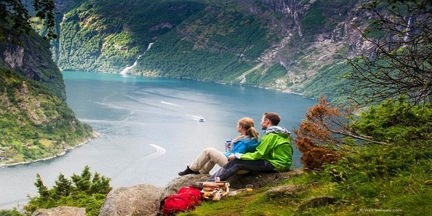 Il Sud della Norvegia in treno e traghetto