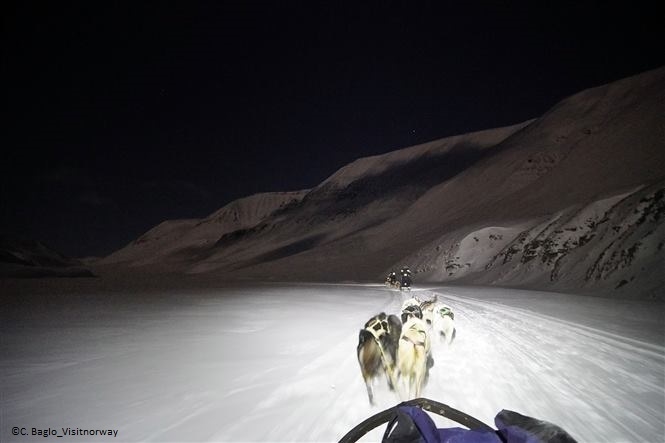 Isole SVALBARD e notte polare