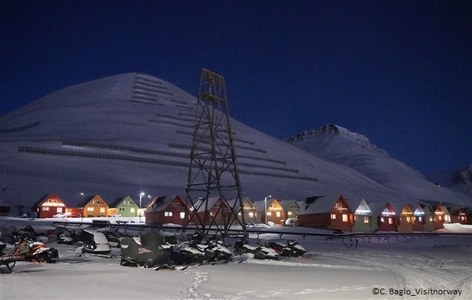 Isole SVALBARD e notte polare